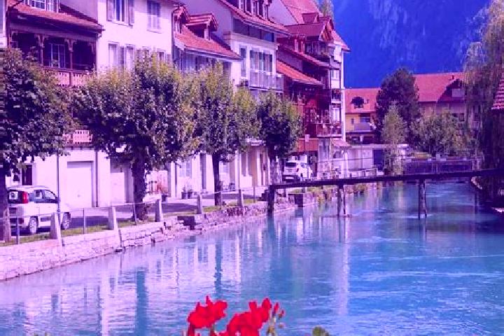 Lily, 28 — Escort in Concise, Switzerland