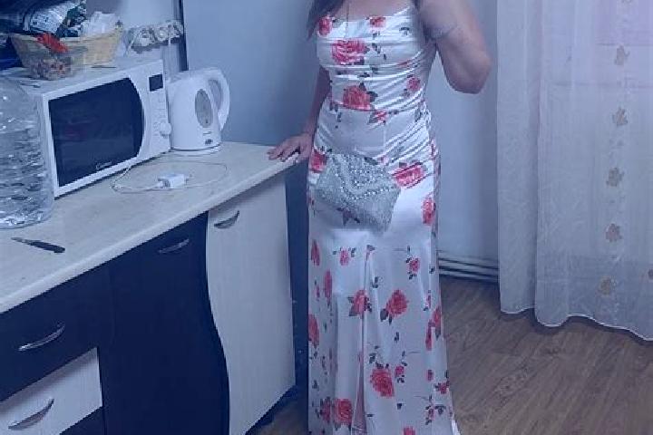 Lily, 28 — Escort in Jegalia, Romania