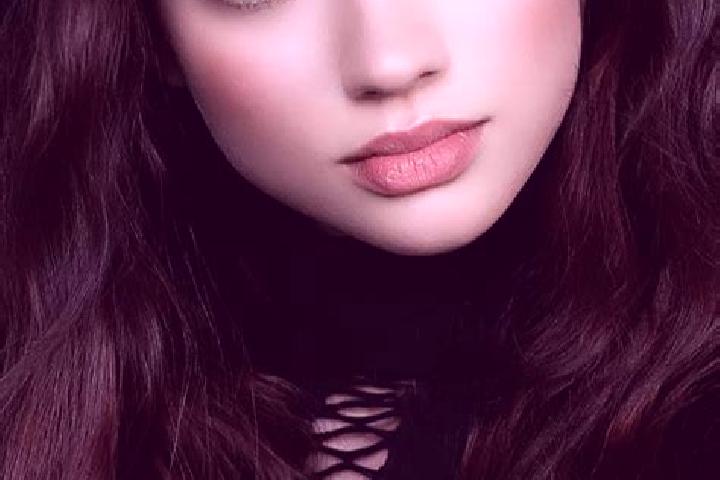 Lily, 29, a auburn dark-eyed european companion based in Esbeek. Offering Fetish, Domination, A-Level. Available for incall and outcall, overnight bookings a...