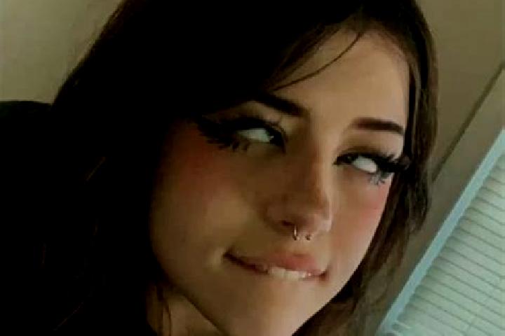 Lily, 29, a brunette grey-eyed caucasian companion based in Berghaupten. Offering BDSM, A-Level, Party Girl, OWO. Available for incall and outcall, day and e...