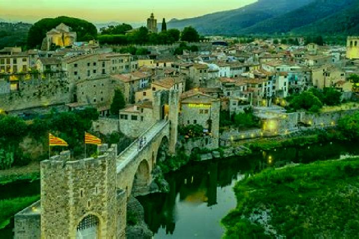 Lily, 29 — Escort in Besalu, Spain