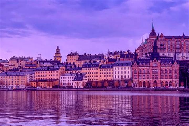 Lily, 29 — Escort in Bjoerketorp, Sweden