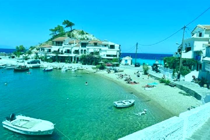 Lily, 29 — Escort in Iasmos, Greece