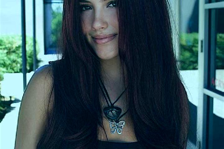 Lily, 30, a auburn dark-eyed caucasian companion based in Sebuku. Offering Tantra, Prostate Massage, Fetish, Roleplay. Available for incall and outcall, over...