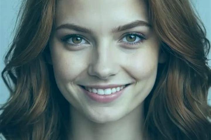 Lily, 30, a auburn hazel-eyed european companion based in Chokolivka. Offering OWO, Party Girl, Dinner Date, BDSM, Couples. Available for incall and outcall,...