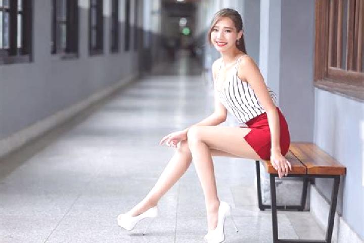 Lily, 30, a red brown-eyed asian companion based in Overrepen. Offering Travel Companion, Duos, BDSM. Available for incall and outcall, overnight bookings av...