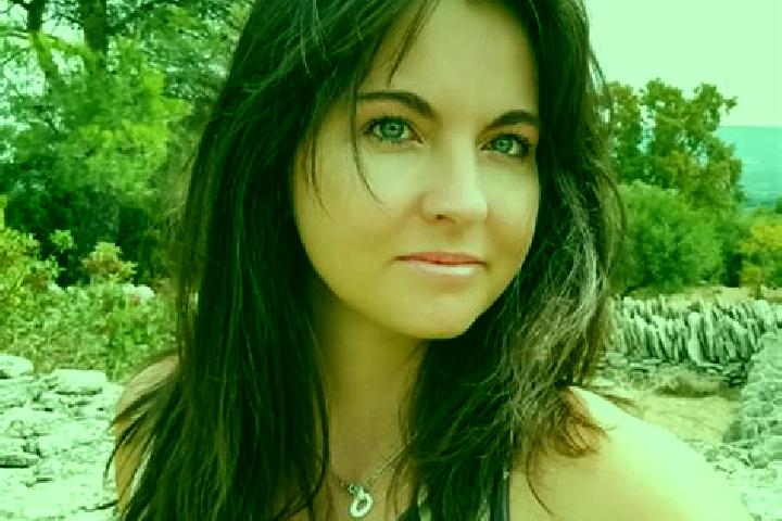 Lily, 30 — Escort in Bonnieux, France