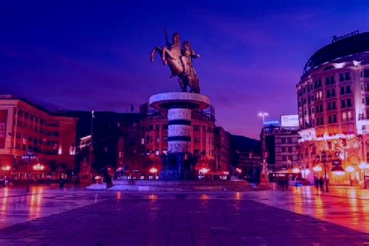 Lily, 30 — Escort in Mirkovci, North Macedonia
