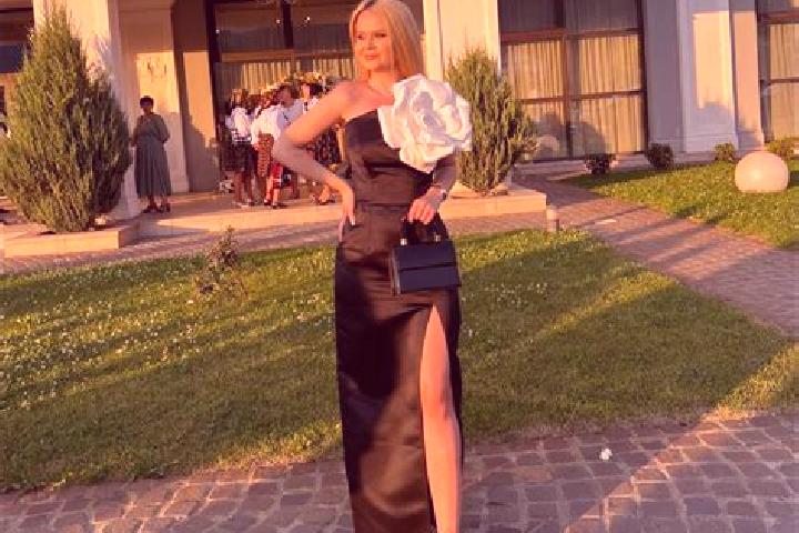 Lily, 30 — Escort in Sindresti, Romania