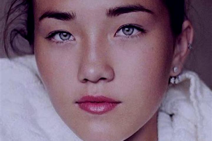Lily, 31, a auburn amber-eyed caucasian companion based in Nuevo Refugio de Afuera (Nuevo Refugio). Offering Massage, GFE, Couples. Available for incall and ...