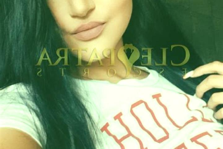 Lily, 31, a black grey-eyed caucasian companion based in Chrysiida. Offering OWO, Tantra, Couples, Domination, Party Girl. Available for incall and outcall, ...