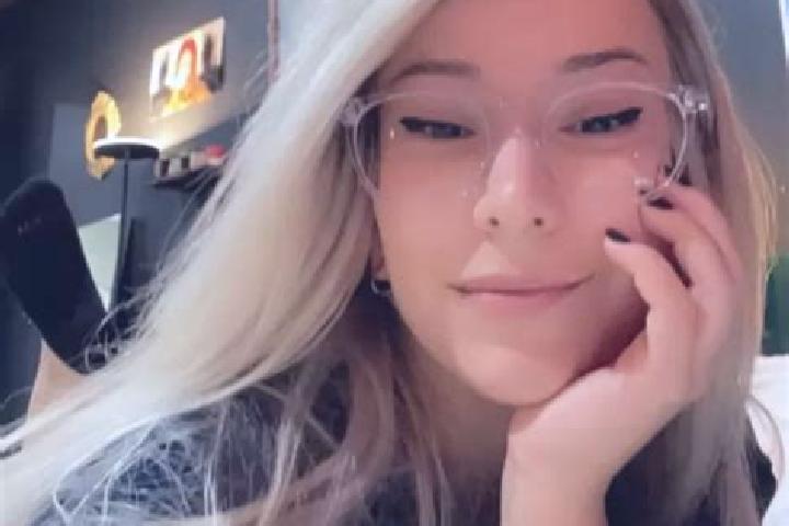 Lily, 31, a blonde grey-eyed ebony companion based in Garden City. Offering Erotic Massage, Duos, Overnight, Tantra, Deep French Kissing. Available for incal...