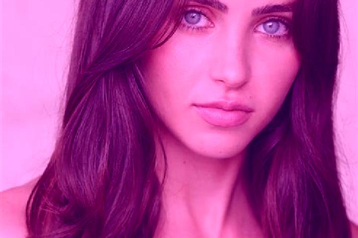 Lily, 31, a red brown-eyed latina companion based in Figueroles. Offering Striptease, Deep French Kissing, BDSM. Available for incall and outcall, day and ev...