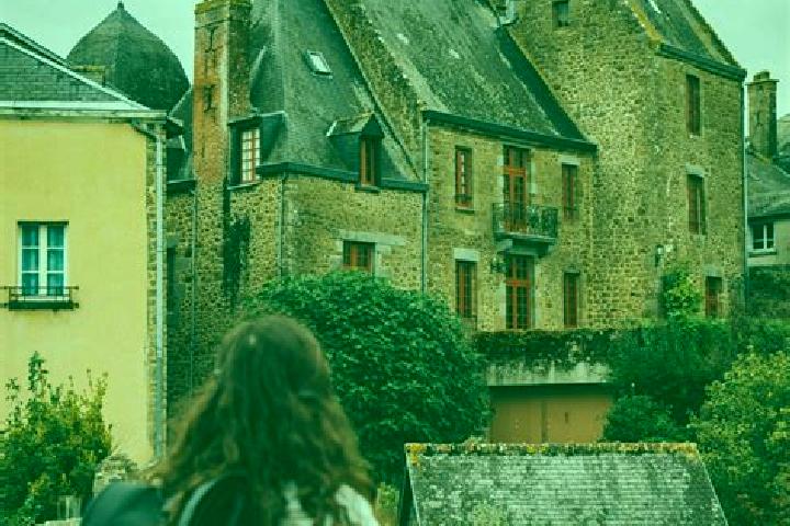 Lily, 31 — Escort in Lassay-les-Chateaux, France