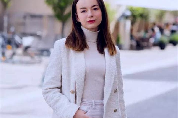 Lily, 31 — Escort in Thuer, Germany