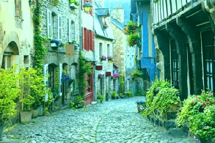 Lily, 31 — Escort in Tuffe, France