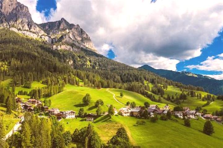 Lily, 31 — Escort in Valle di Cadore, Italy
