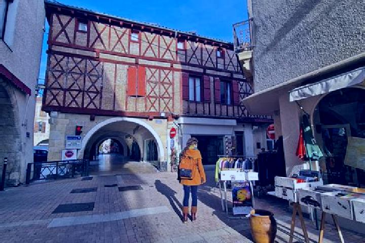 Lily, 31 — Escort in Villeneuve-sur-Lot, France