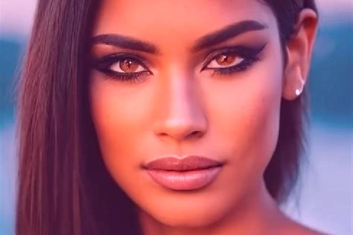 Lily, 32, a dark blonde amber-eyed latina companion based in Suluova. Offering OWO, Travel Companion, Deep French Kissing. Available for incall and outcall, ...