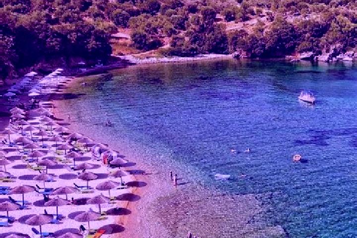 Lily, 32 — Escort in Agia Paraskevi, Greece