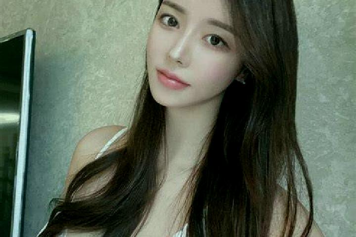 Lily, 32 — Escort in Dajipu, China