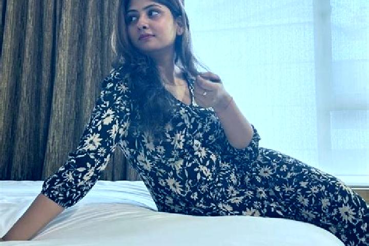 Lily, 32 — Escort in Kakkanad, India