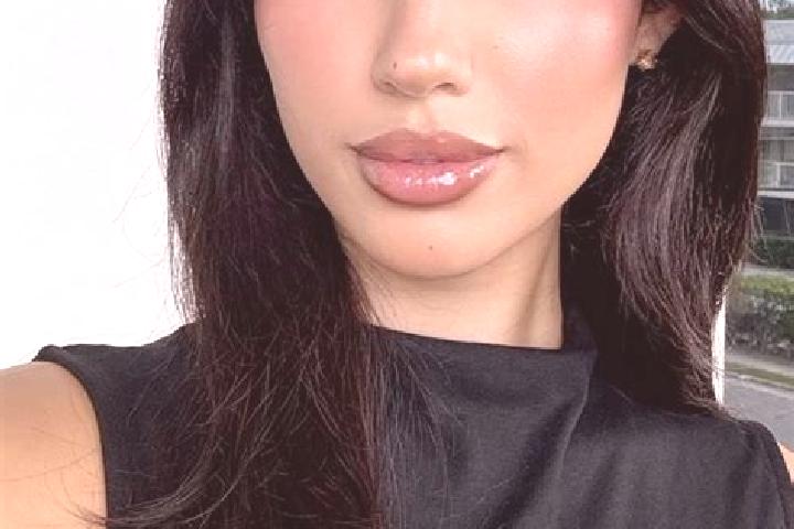 Lily, 32 — Escort in Merii, Romania
