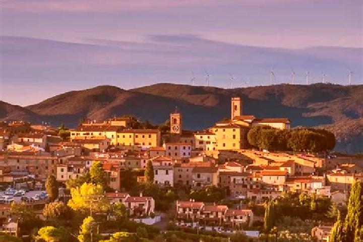 Lily, 32 — Escort in Montescudaio, Italy