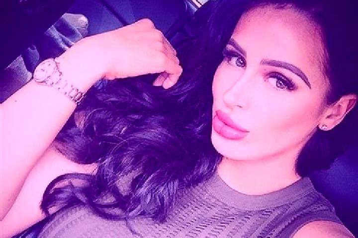 Lily, 32 — Escort in Whittington, United Kingdom
