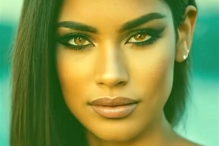 Lily, 33, a black brown-eyed latina companion based in Xiloxuchitl. Offering CIM, Overnight, Party Girl. Available for incall and outcall, day and evening da...