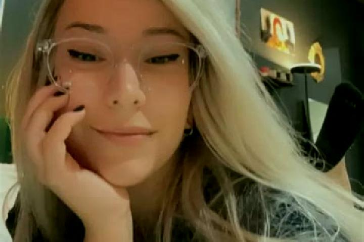 Lily, 33, a blonde dark-eyed mediterranean companion based in San Vicente Pacaya. Offering Couples, Fetish, Tantra. Available for incall and outcall, day and...