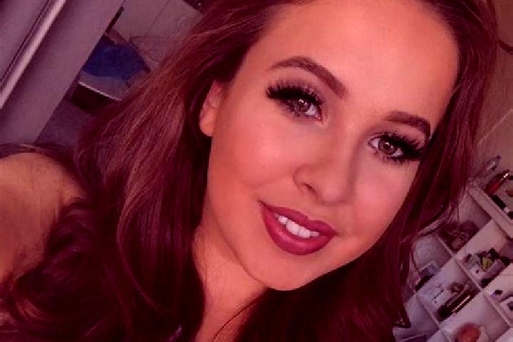 Lily, 33, a brunette grey-eyed european companion based in Vitebsk. Offering Striptease, Duos, Party Girl. Available for incall and outcall, day and evening ...