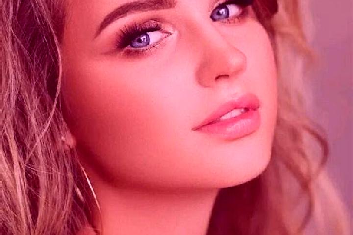 Lily, 33, a dark blonde blue-eyed caribbean companion based in Valuejols. Offering Massage, Dinner Date. Available for incall and outcall, overnight bookings...