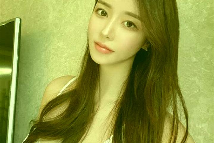 Lily, 33 — Escort in Fubin, China