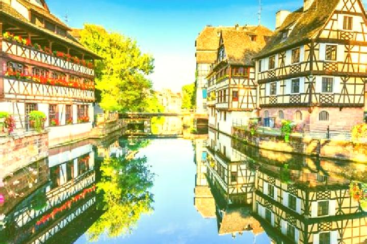 Lily, 33 — Escort in Oize, France