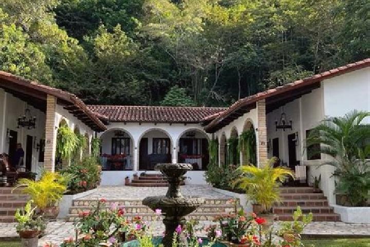 Lily, 33 — Escort in Rancho Grande, Honduras