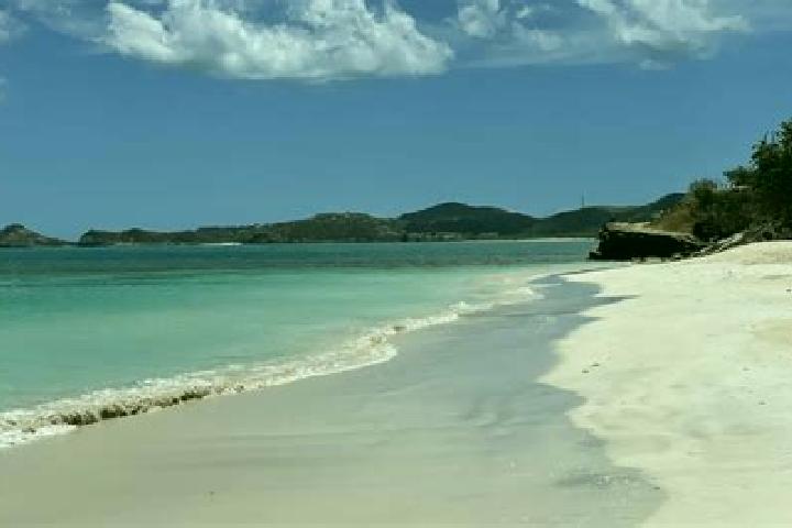 Lily, 33 — Escort in Saint Clare, Antigua and Barbuda