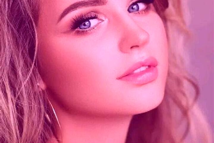 Lily, 34, a dark blonde blue-eyed european companion based in Aubas. Offering GFE, 69, Girlfriend Experience. Available for incall and outcall, overnight boo...
