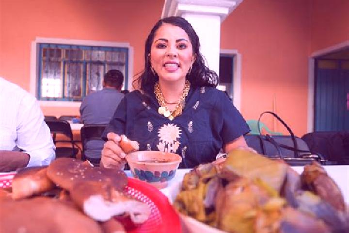 Lily, 34, a red brown-eyed indian companion based in San Melchor Betaza. Offering Tantra, Prostate Massage, 69, Roleplay. Available for incall and outcall, d...