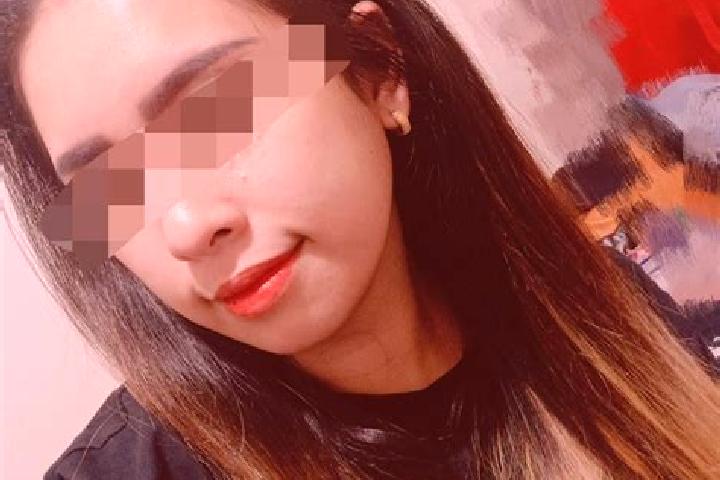 Lily, 34, a red dark-eyed asian companion based in Tublay. Offering Roleplay, Massage, Couples, Deep French Kissing, Overnight. Available for incall and outc...