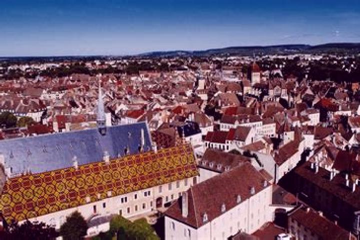 Lily, 34 — Escort in Bourogne, France