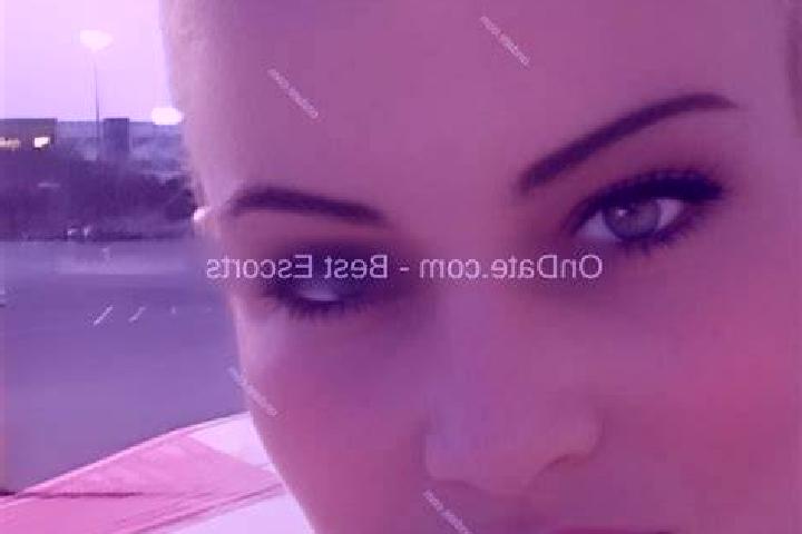 Lily, 34 — Escort in Embden, United States