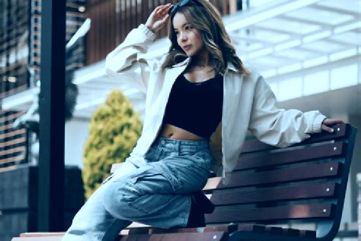 Lily, 34 — Escort in Shatan, China