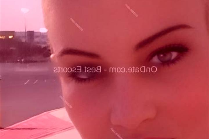Lily, 34 — Escort in Westmorland Heights, Canada