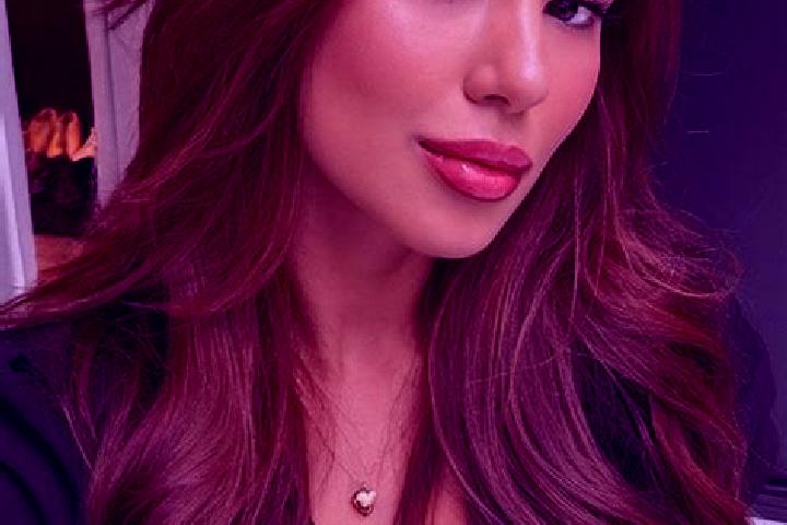 Lily, 35, a chestnut brown-eyed latina companion based in Nuevo San Carlitos. Offering BDSM, Massage, Striptease, Party Girl. Available for incall and outcal...