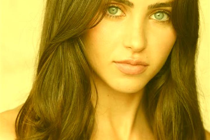 Lily, 35, a chestnut grey-eyed latina companion based in Sanzoles. Offering Overnight, GFE, Striptease, 69. Available for incall and outcall, day and evening...