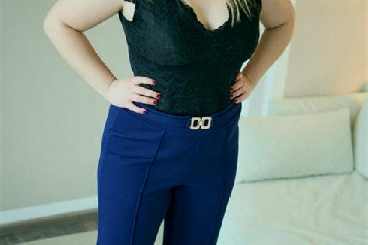 Lily, 35 — Escort in Celle-Levescault, France