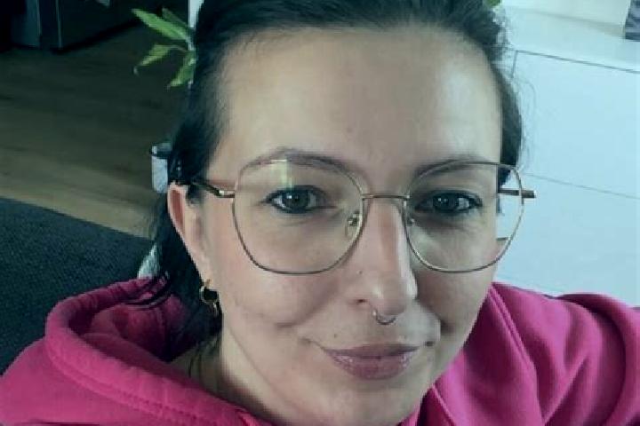 Lily, 35 — Escort in Grossbreitenbach, Germany