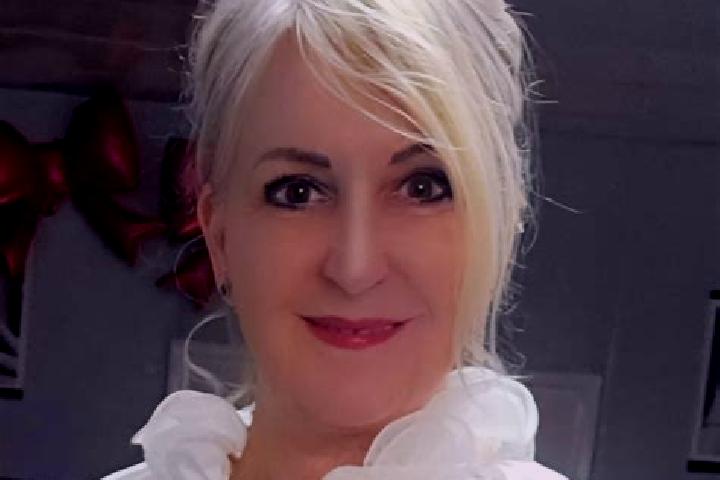 Lily, 35 — Escort in Rozsaszentmarton, Hungary
