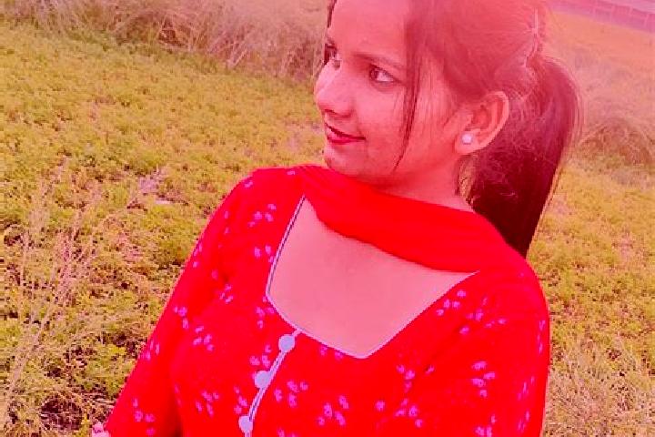 Lily, 35 — Escort in Talwandi Bhai, India
